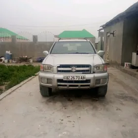 Nissan Pathfinder 2002