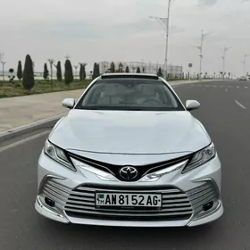 Toyota Camry 2022