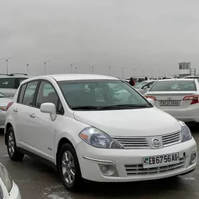 Nissan Versa 2008