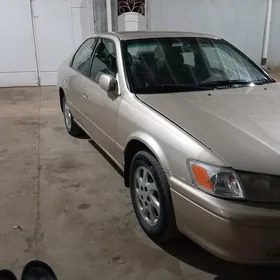 Toyota Camry 2000