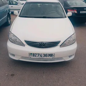 Toyota Camry 2005