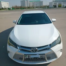 Toyota Camry 2017