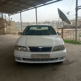 Nissan Cefiro 1999