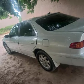 Toyota Camry 2000