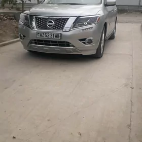 Nissan Pathfinder 2013