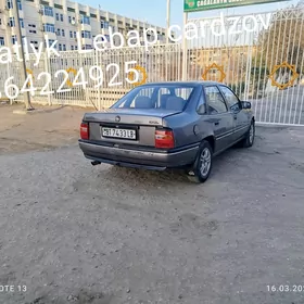 Opel Vectra 1989