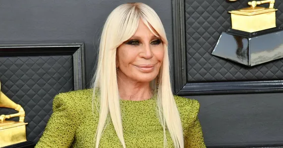 Donatella Wersaçe «Woolmark Prize» baýragynyň emin agzalarynyň ýolbaşçylygyna saýlandy