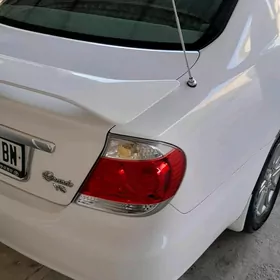 Toyota Camry 2004