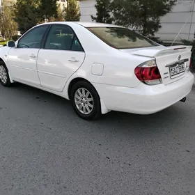 Toyota Camry 2005