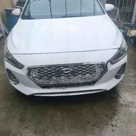 Hyundai Elantra 2020