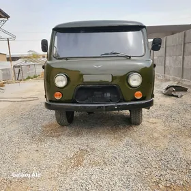 UAZ Profi 1982