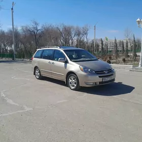 Toyota Sienna 2005