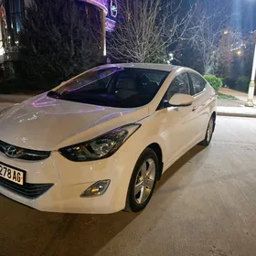 Hyundai Elantra 2012