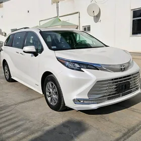 Toyota Sienna 2022