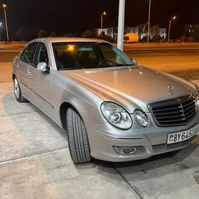 Mercedes-Benz E320 2003