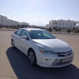 Toyota Camry 2017