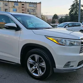 Toyota Highlander 2015