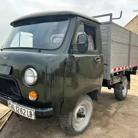 UAZ 452 1984