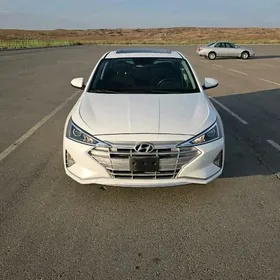 Hyundai Elantra 2020