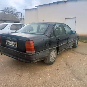 Opel Omega 1990