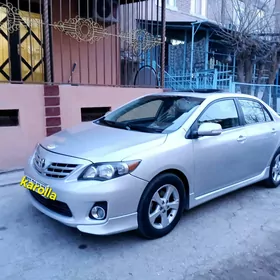 Toyota Corolla 2012