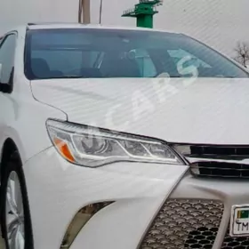 Toyota Camry 2016