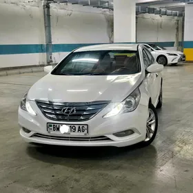 Hyundai Sonata 2011