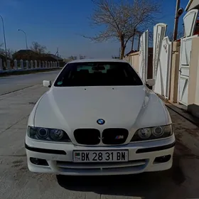 BMW E39 2001