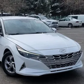 Hyundai Elantra 2021