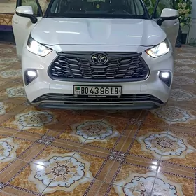 Toyota Highlander 2023