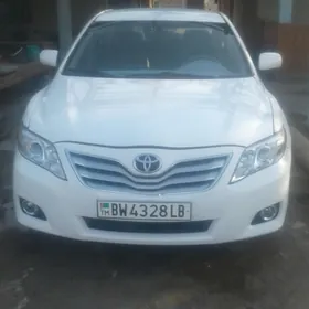 Toyota Camry 2010