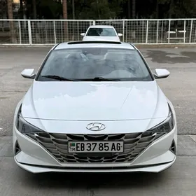 Hyundai Elantra 2021