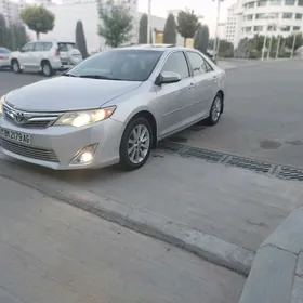 Toyota Camry 2013