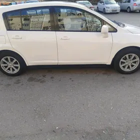 Nissan Versa 2008