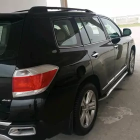 Toyota Highlander 2013