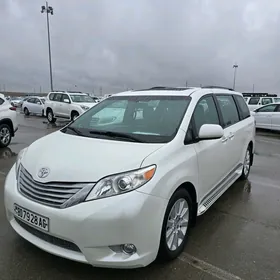 Toyota Sienna 2016