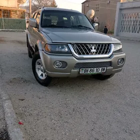 Mitsubishi Montero Sport 2002