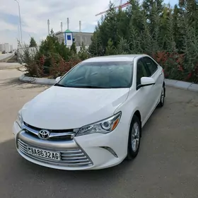 Toyota Camry 2016