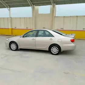 Toyota Camry 2004