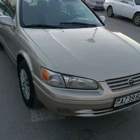 Toyota Camry 1998