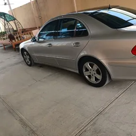 Mercedes-Benz E320 2003