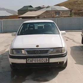 Opel Vectra 1990