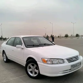 Toyota Camry 2000