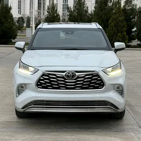 Toyota Highlander 2022