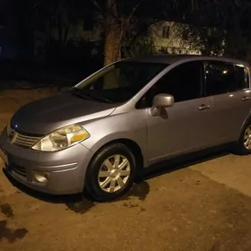 Nissan Versa 2010