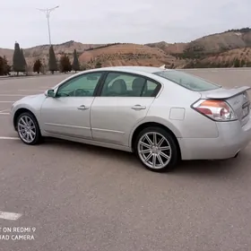 Nissan Altima 2008