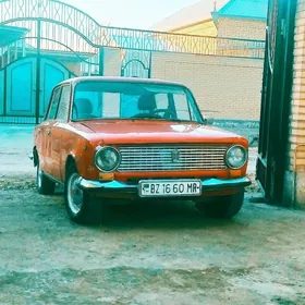 Lada 2104 1985