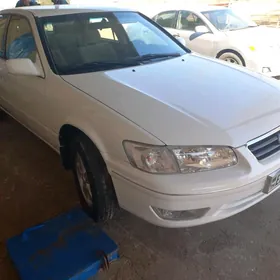 Toyota Camry 2000