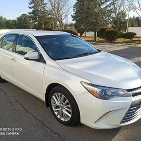 Toyota Camry 2015