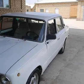 Lada 2104 1980